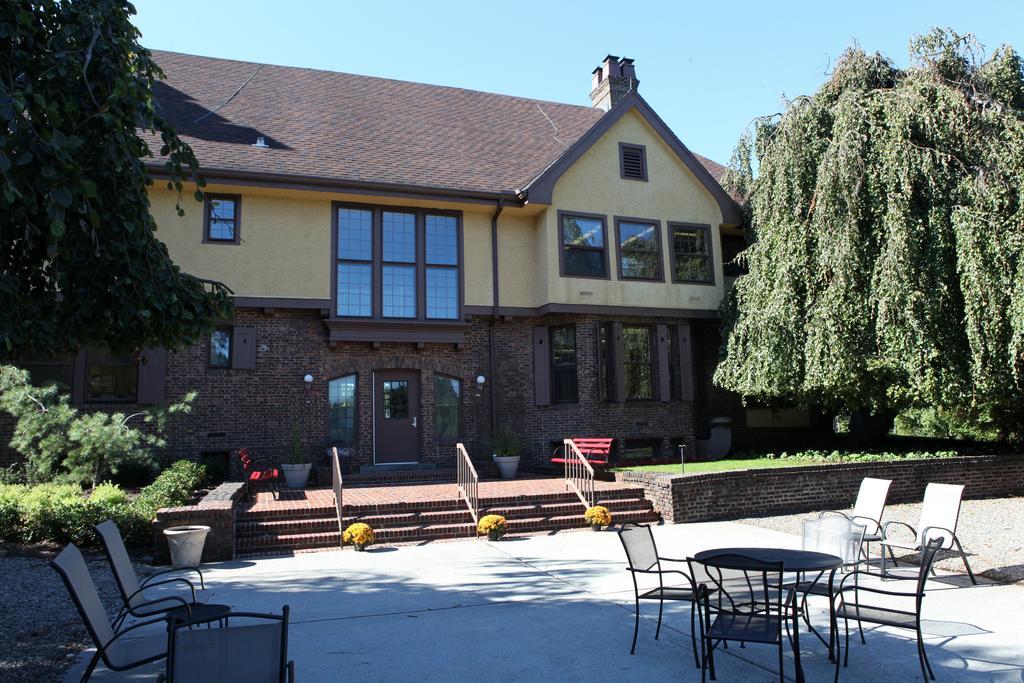 ניו ברונסוויק Rutgers University Inn And Conference Center מראה חיצוני תמונה