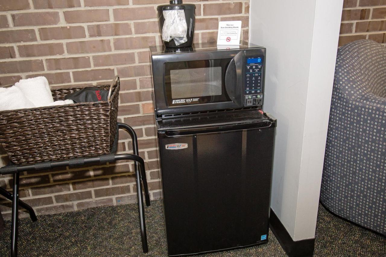 ניו ברונסוויק Rutgers University Inn And Conference Center מראה חיצוני תמונה
